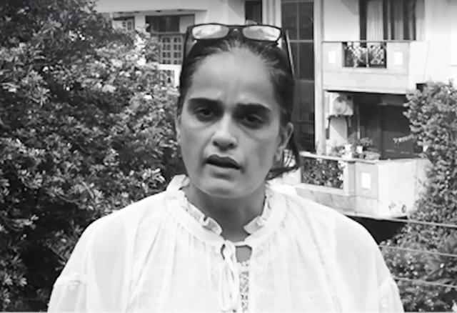 Bhavreen Kandhari, a Delhi-based environmentalist and mother to twin daughters feels it’s high time we fight for better breathing rights for our future generations. (Photo: Facebook/Warrior Moms)