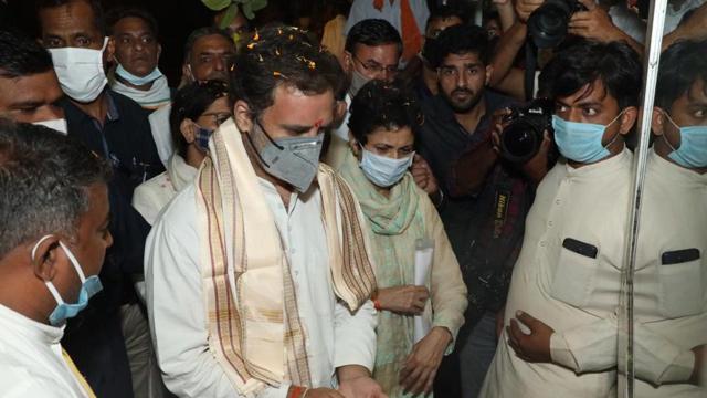 The former Congress president offering prayers at Jyotisar in Kurukshetra. (HT PHOTO)