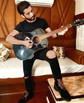 Sharad Malhotra Sharad Malhotra