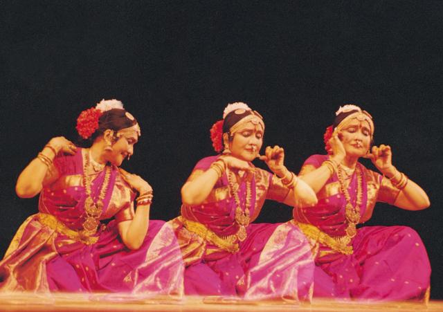 Vyjayanthimala Bali’s Bharatanatyam performance with exponent Alarmel Valli will be telecast on Nov 14.