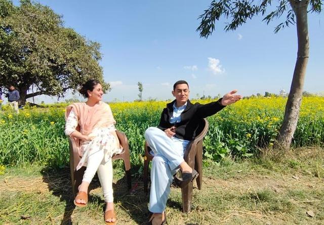 Kareena Kapoor and Aamir Khan on the sets of Laal Singh Chaddha. Kareena Kapoor and Aamir Khan on the sets of Laal Singh Chaddha.