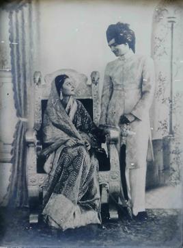 Maharaja Man Singh II and Maharani Gayatri Devi (Wikimedia Commons ) Maharaja Man Singh II and Maharani Gayatri Devi (Wikimedia Commons )
