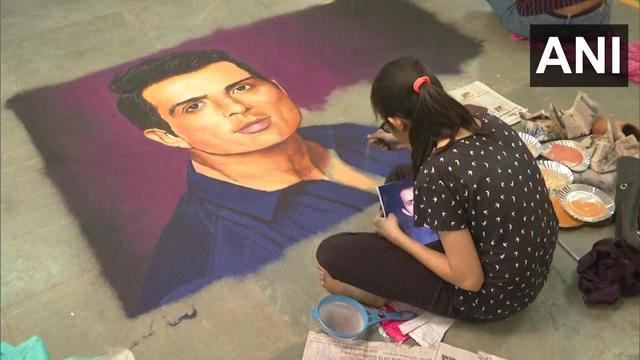 The artists used a variety of colours to create portraits of famous personalities like Nobel Peace Prize Awardee Mother Teresa, Gujarat Chief Minister Vijay Rupani, actors Prabhas, Sonu Sood, Ramya Krishnan among others. (Twitter/@ANI)