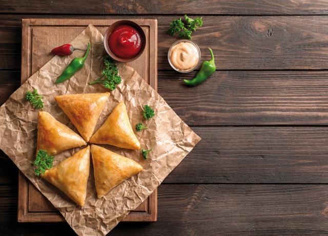 Samosa has about 262 calories (Shutterstock) Samosa has about 262 calories (Shutterstock)