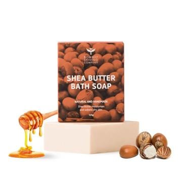 The coconut husk exfoliates and removes blackheads while unclogging pores The coconut husk exfoliates and removes blackheads while unclogging pores