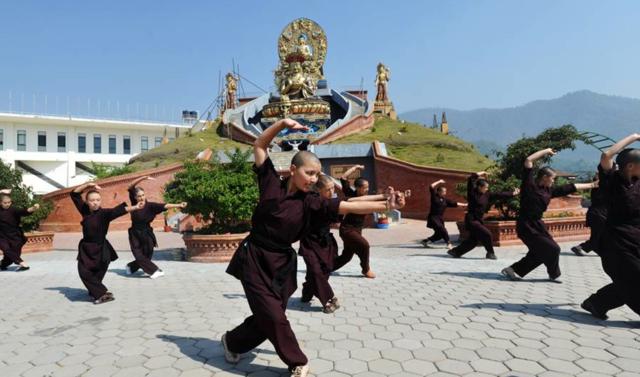 Nuns are trained rigorously. (Kungfununs.org) Nuns are trained rigorously. (Kungfununs.org)