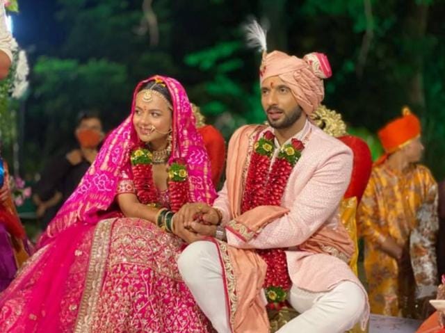 Inside Punit J Pathak Nidhi Singh S Wedding Bharti Singh Dances With The Couple Hindustan Times Bharti singh and harsh limbachiyaa have started their wedding preparations on full swing for their december wedding. inside punit j pathak nidhi singh s