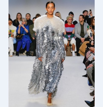 A voluminous metallic dress from JW Anderson AW 20 collection (Photo: JW_Anderson)