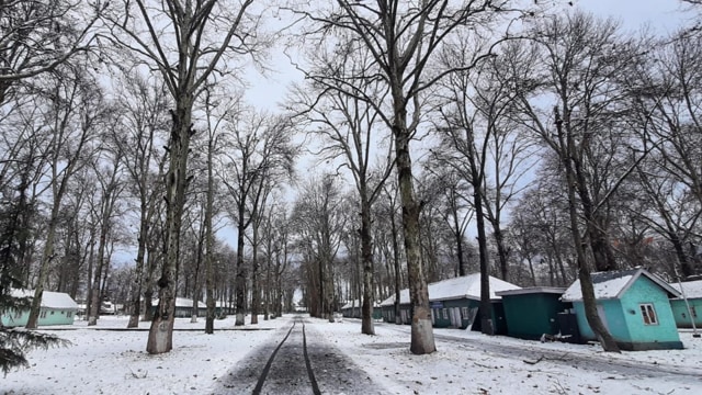 Half of the weather stations in Kashmir valley recorded subzero night temperatures, according to PTI. (Waseem Andrabi/Hindustan Times) Half of the weather stations in Kashmir valley recorded subzero night temperatures, according to PTI. (Waseem Andrabi/Hindustan Times)
