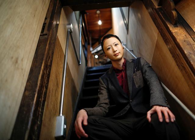 Shuhei Okawara, 30, owner of mask shop Kamenya Omote, wears a face mask based on a real person's face. (REUTERS) Shuhei Okawara, 30, owner of mask shop Kamenya Omote, wears a face mask based on a real person's face. (REUTERS)