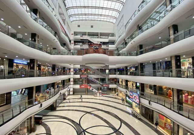An empty mall in the city following the pandemic outbreak. (HT File) An empty mall in the city following the pandemic outbreak. (HT File)