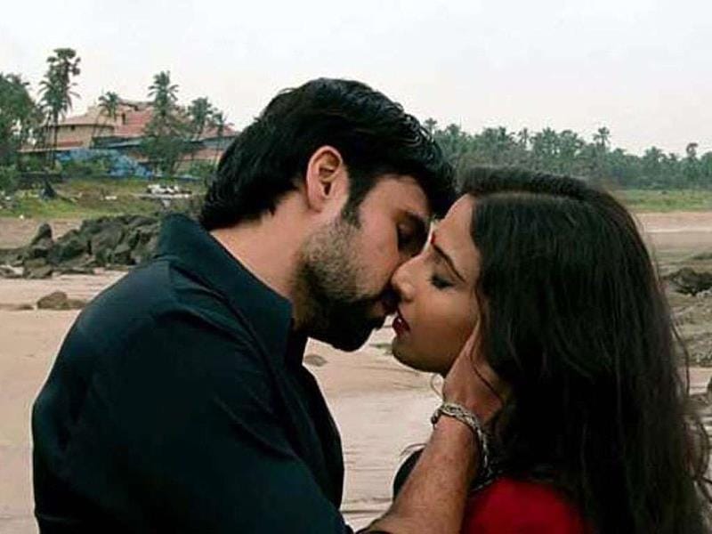 Vidya Valan Hot Sex Stories - Critics go gaga over The Dirty Picture | Bollywood - Hindustan Times
