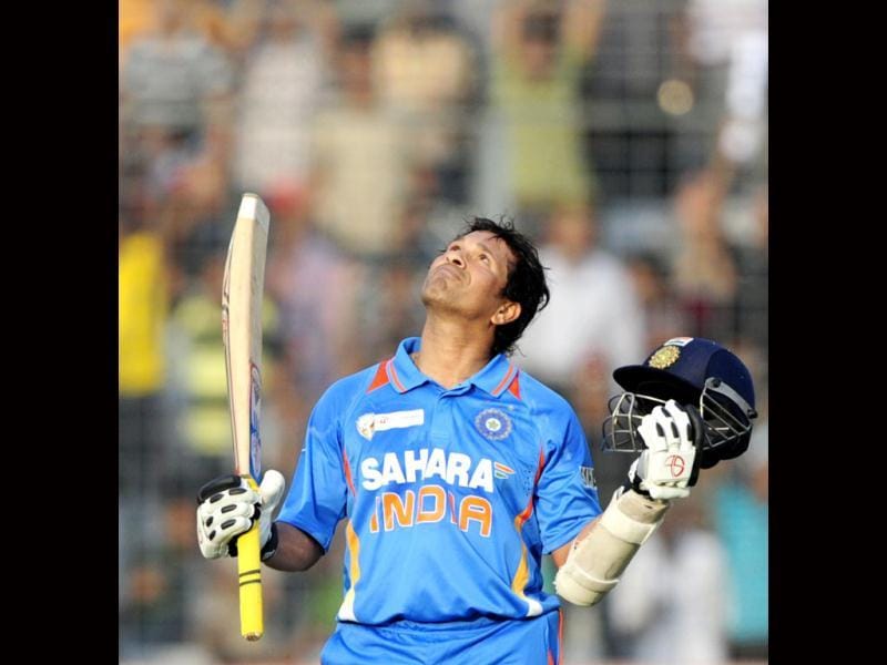 Cricket Club of India honours Sachin at 75th anniversary celebrations ...