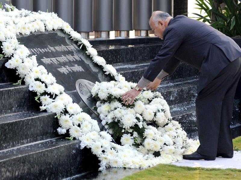 Mumbai remembers 26/11 victims four years on | Mumbai news - Hindustan