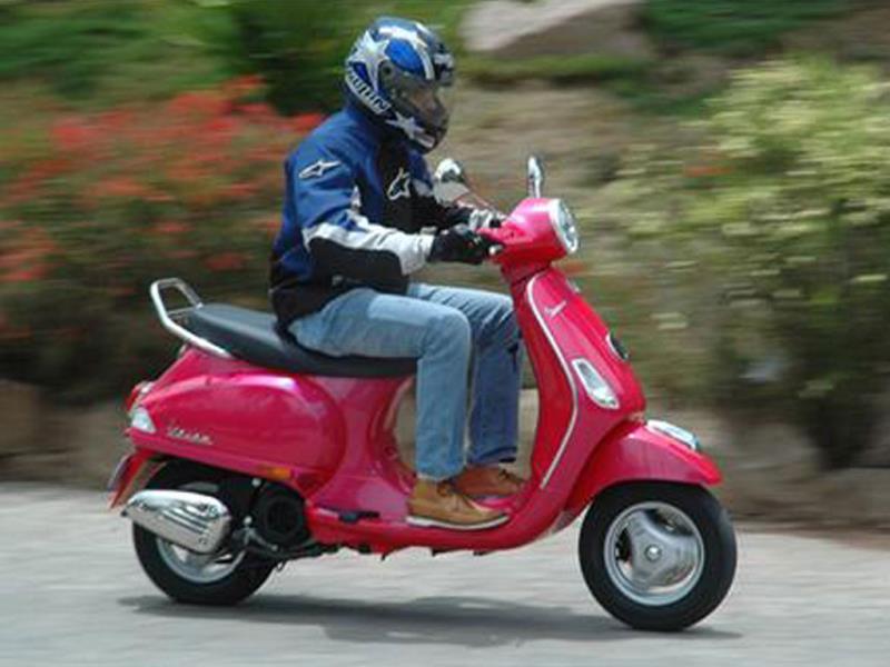vespa scooter pink price