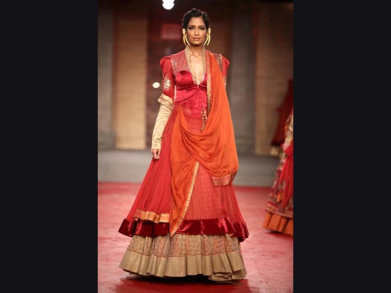Ritu Beri adds Punjabi tadka to the Delhi Couture Week - Times of India