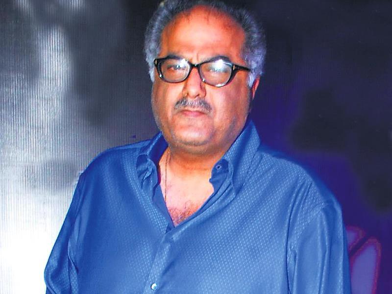Boney Kapoor Suffers Minor Injury In Car Accident Hindustan Times As a part of his film tevar's shoot, he was in wai and satara. boney kapoor suffers minor injury in