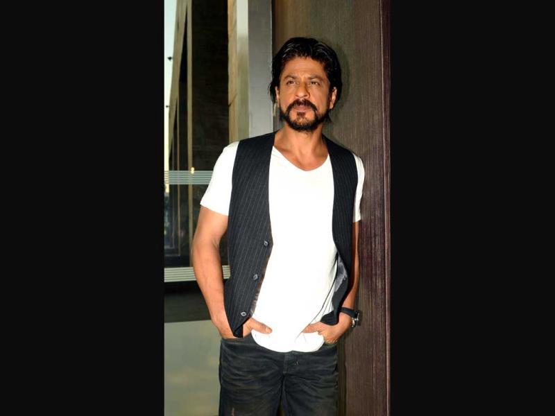 Beard No More Shah Rukh Khan Sports A New Look Hindustan Times Shahrukh khan with beard | shahrukh khan photos. beard no more shah rukh khan sports a