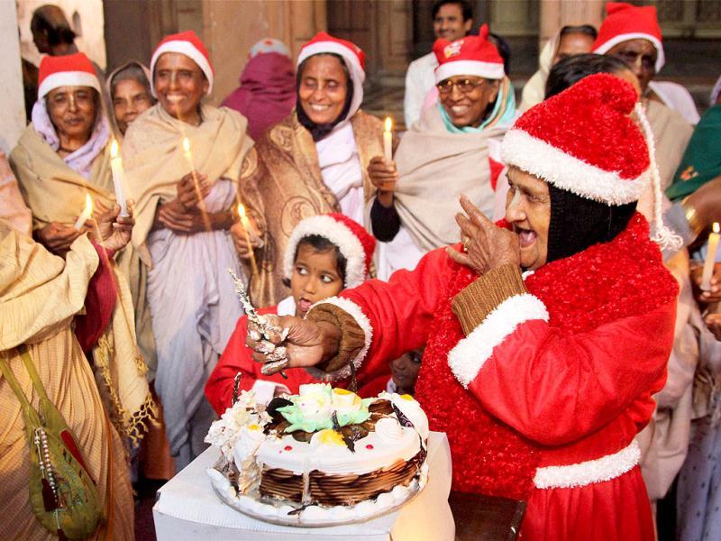 History behind common Christmas traditions revealed Hindustan Times