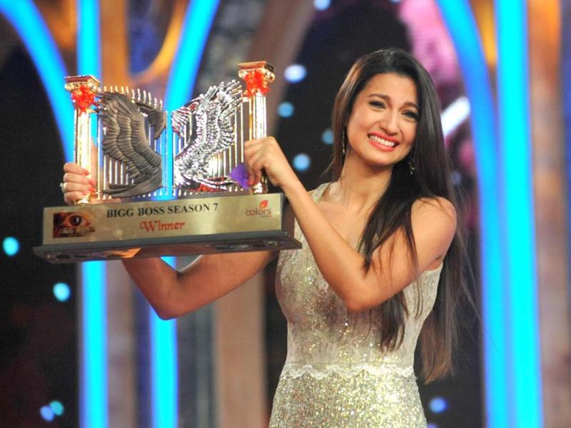 Gauhar Khan wins Bigg Boss 7, says her aim is to attain superstardom in  showbiz - Hindustan Times