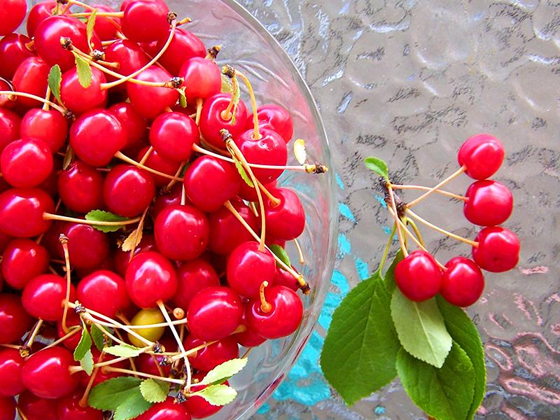 Pain relief Have cherries to beat uric acid Health Hindustan Times