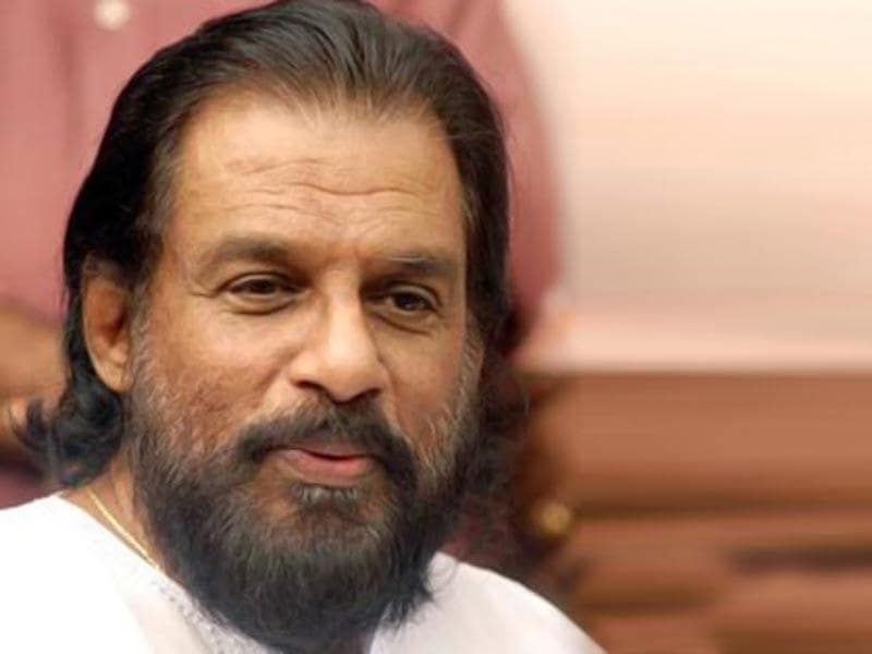 B Town And Music Fraternity Erupt In Outrage Over Yesudas Sexist Comment Hindustan Times Yesudas ji ka ek bahut hi pyaar sa geet from the movie chitchor. outrage over yesudas sexist comment