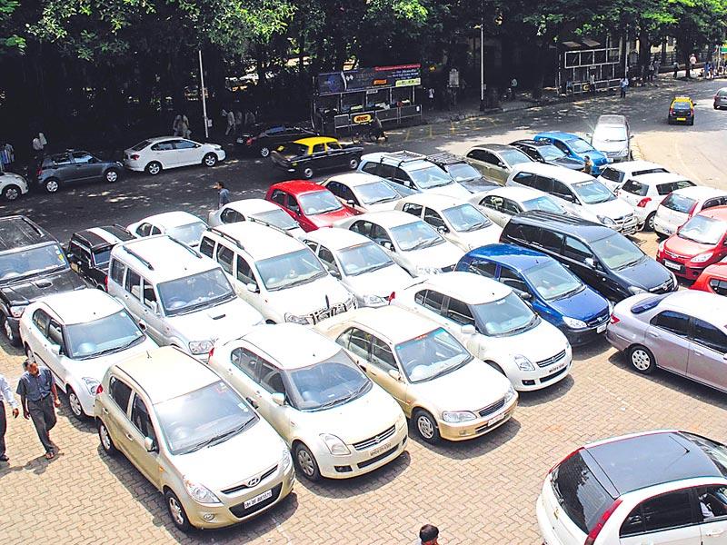 72,000+ Car Parking Pictures
