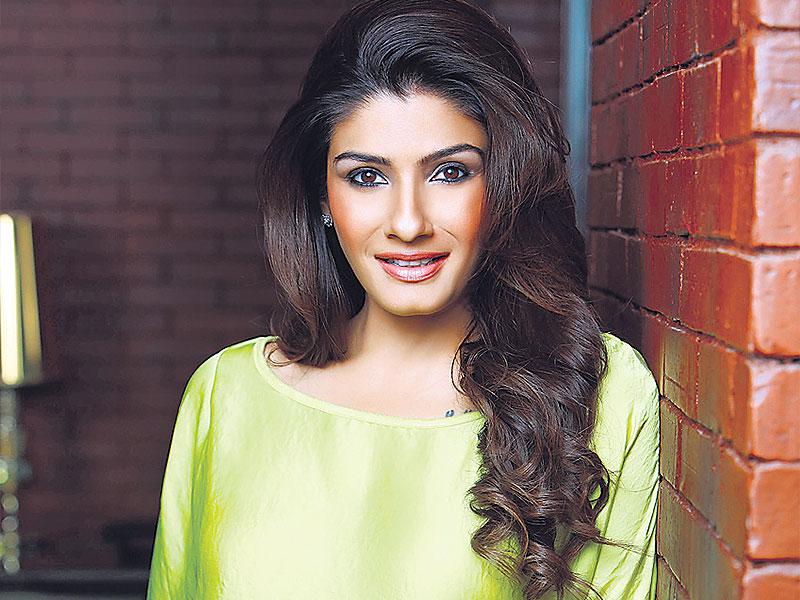 Diva Raveena Raveena takes a U-turn on Bombay Velvet appearance | Bollywood