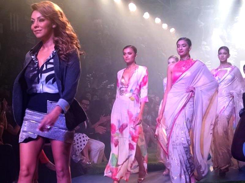 New Fashion Designer On The Block Gauri Khan Prefers Saris Over Gowns Hindustan Times Gauri house, old padra road baroda, india 390015. new fashion designer on the block