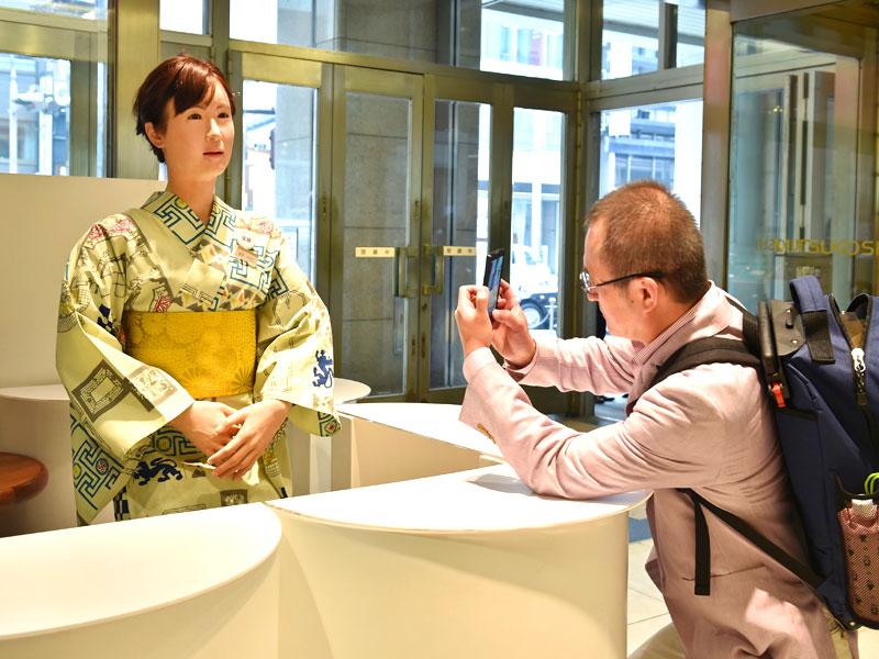 Japan robot receptionist shoppers World News Hindustan Times