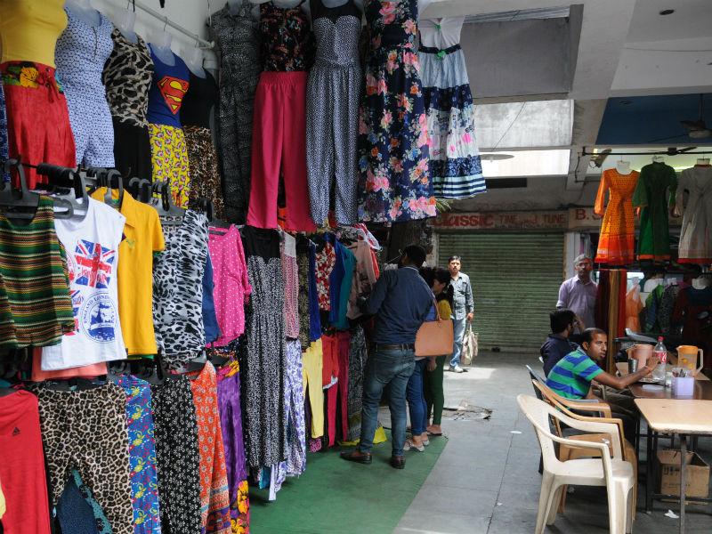 Chandigarh ‘Walls on rent’ reflect failure of drives in rehri markets