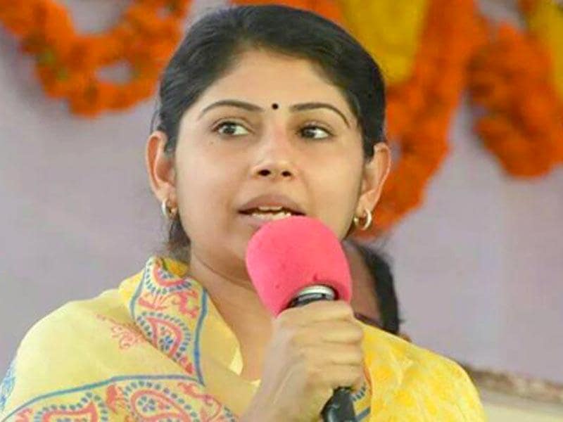 Senior Bureaucrat Sues Outlook For Calling Her Eye Candy Hindustan Times Akun sabharwal, he is smita sabharwal biography, age, height, family, salary & images. senior bureaucrat sues outlook for