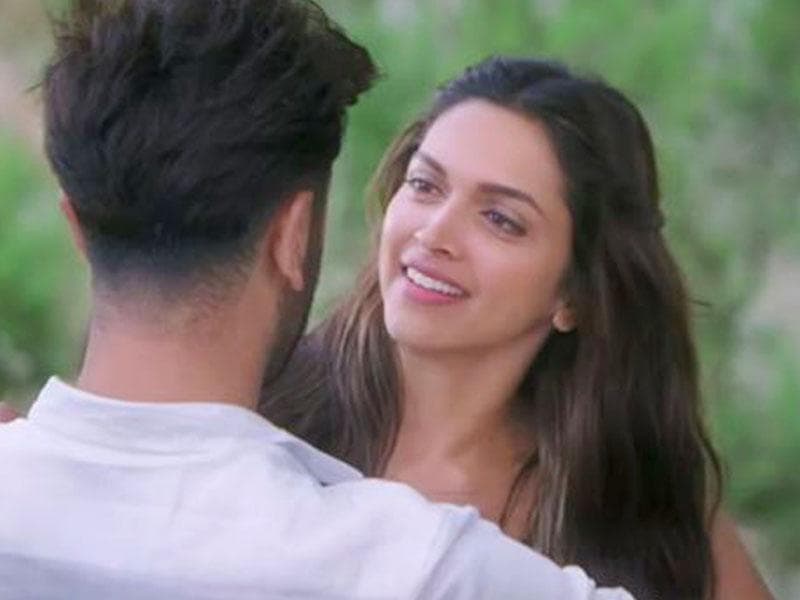 Tamasha trailer: Deepika Padukone is Ranbir Kapoor's saviour here