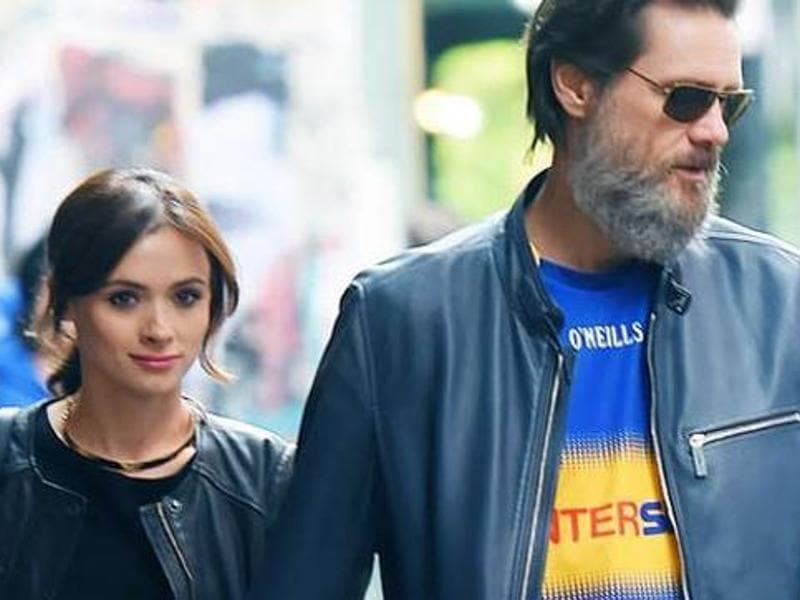 Jim Carrey’s girlfriend was married at the time of her death