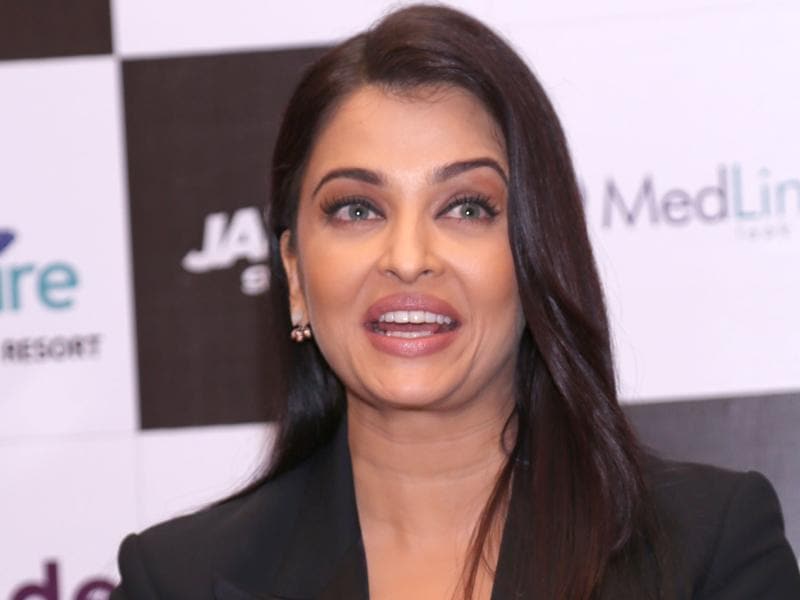 What's In Your Bag With Aishwarya Rai Bachchan's Jazbaa Co-Star