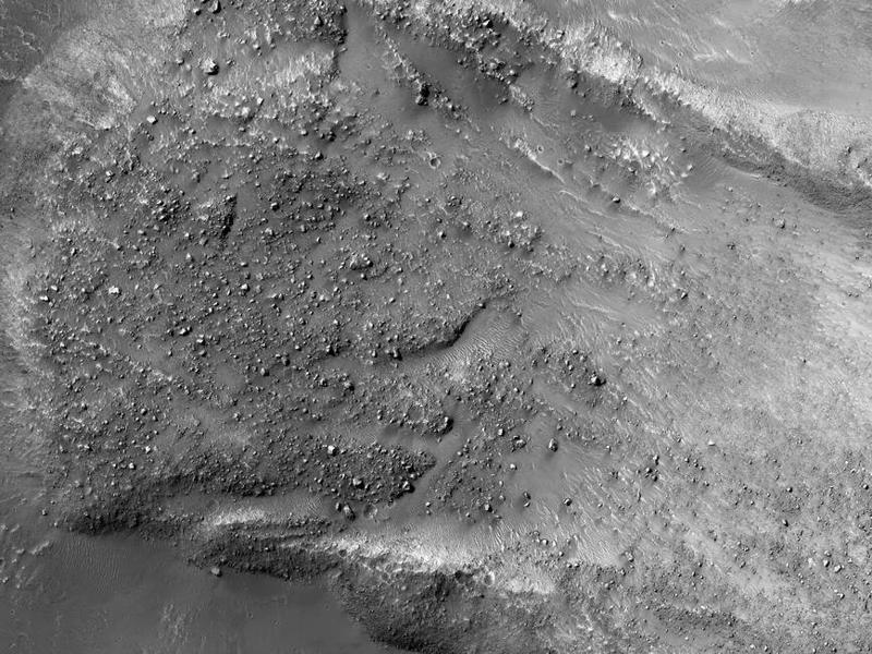 Nasa captures image of a landslide on Mars | World News - Hindustan Times