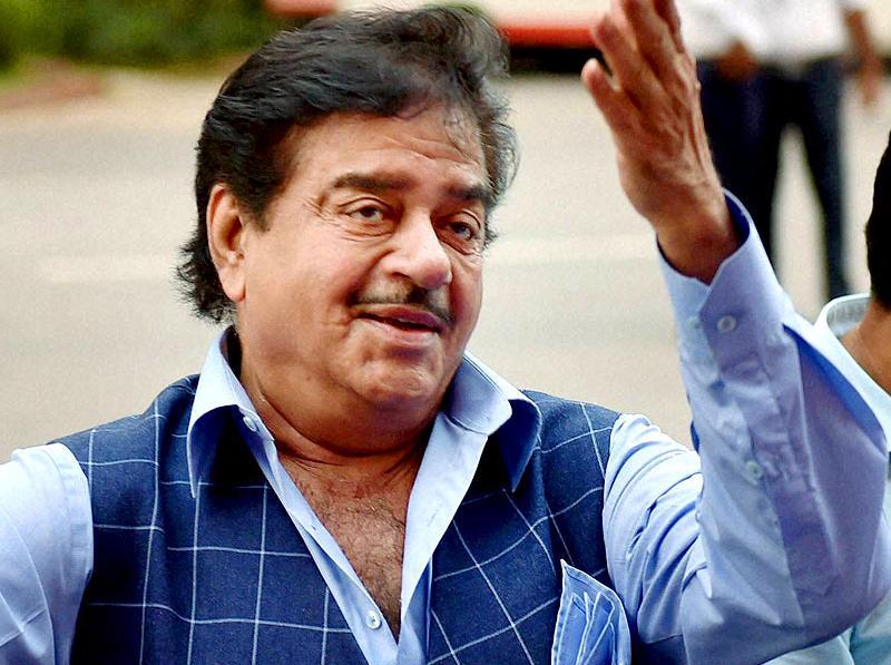 In Shatrughan Sinhas Biography He Is ‘anything But Khamosh Latest News India Hindustan Times
