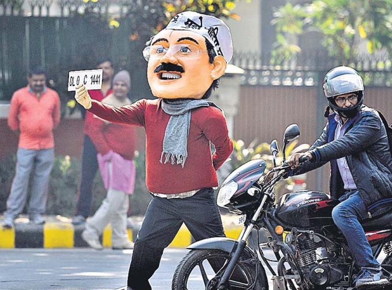 Kejriwal’s Mufflerman ad on oddeven scheme irks Cong, BJP Latest News Delhi Hindustan Times