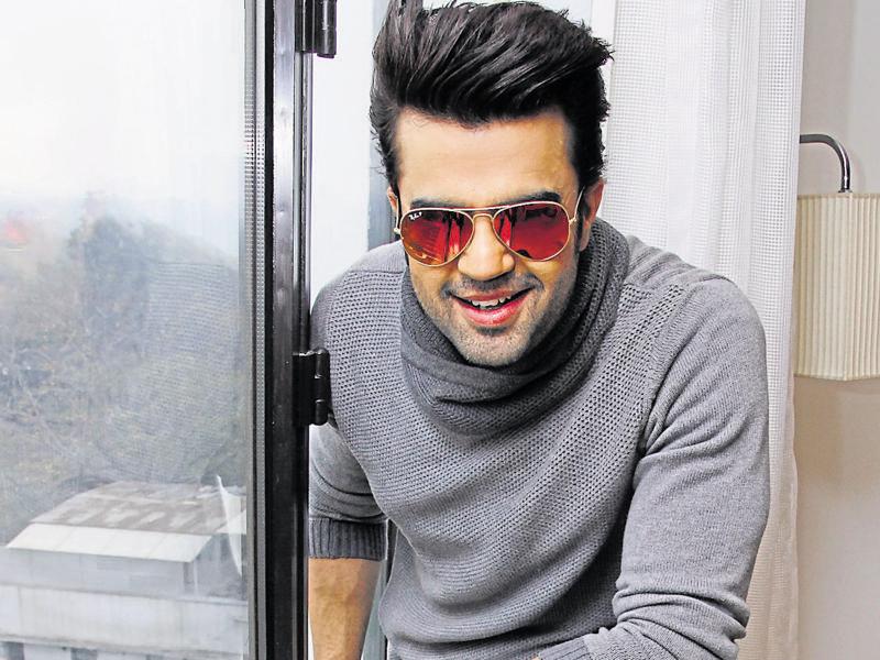 Manish Paul On Bollywood’s Bloated Egos: Actors Feel I’ll Upstage Them 