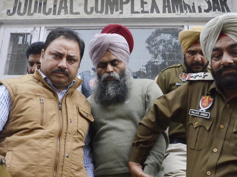 In the run-up to the elections in Punjab, several groups have petitioned different political parties, particularly the Aam Aadmi Party (AAP) for Bhullar’s release. (Sameer Sehgal/HT Photo) In the run-up to the elections in Punjab, several groups have petitioned different political parties, particularly the Aam Aadmi Party (AAP) for Bhullar’s release. (Sameer Sehgal/HT Photo)