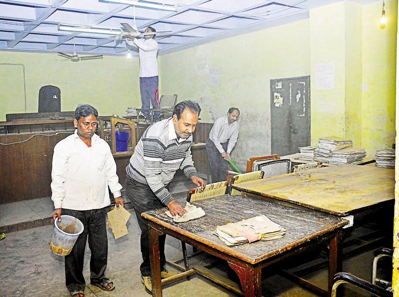 Cleanliness drive held at Ghaziabad court complex, infra revamped