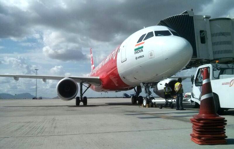 A Bengaluru-bound AirAsia flight lost contact with the ATC minutes before landing, however all passengers were unharmed as the plane landed safely. (Handout photo) A Bengaluru-bound AirAsia flight lost contact with the ATC minutes before landing, however all passengers were unharmed as the plane landed safely. (Handout photo)