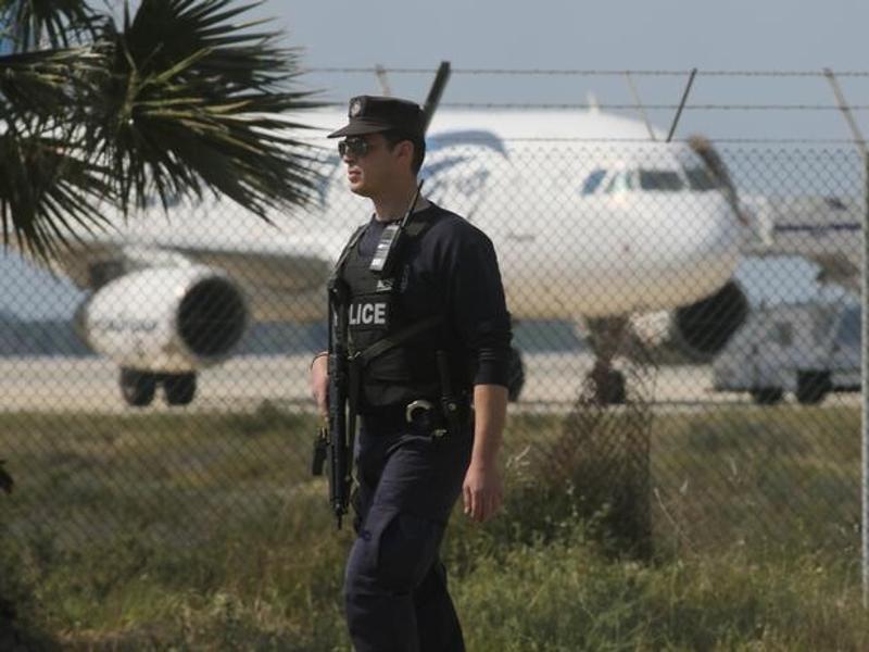 EgyptAir plane hijacker ‘unstable’ Unusual cases since 2001 World