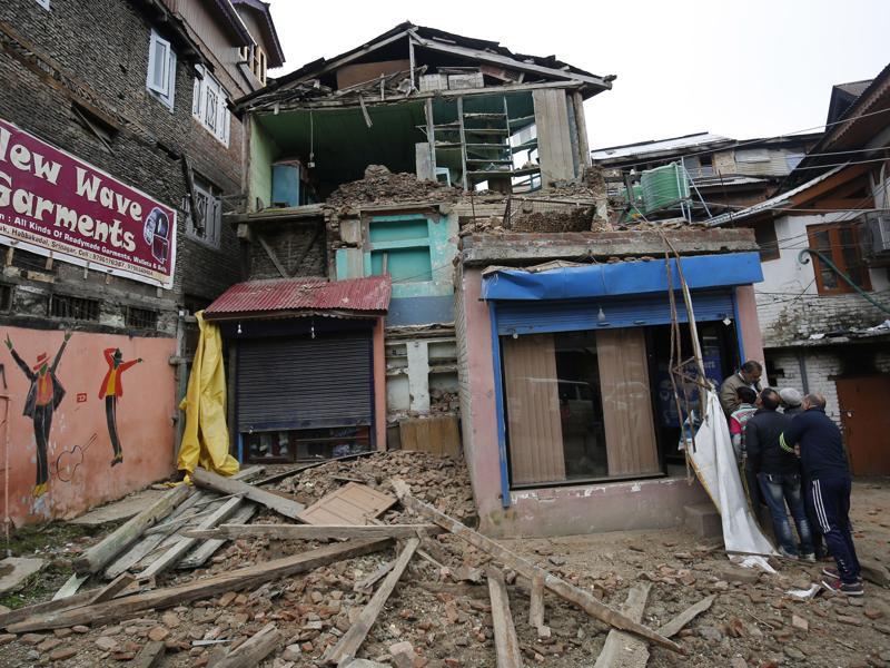 Tremors in Delhi as quake shakes Pak, Afghanistan; 6 dead | Latest News ...