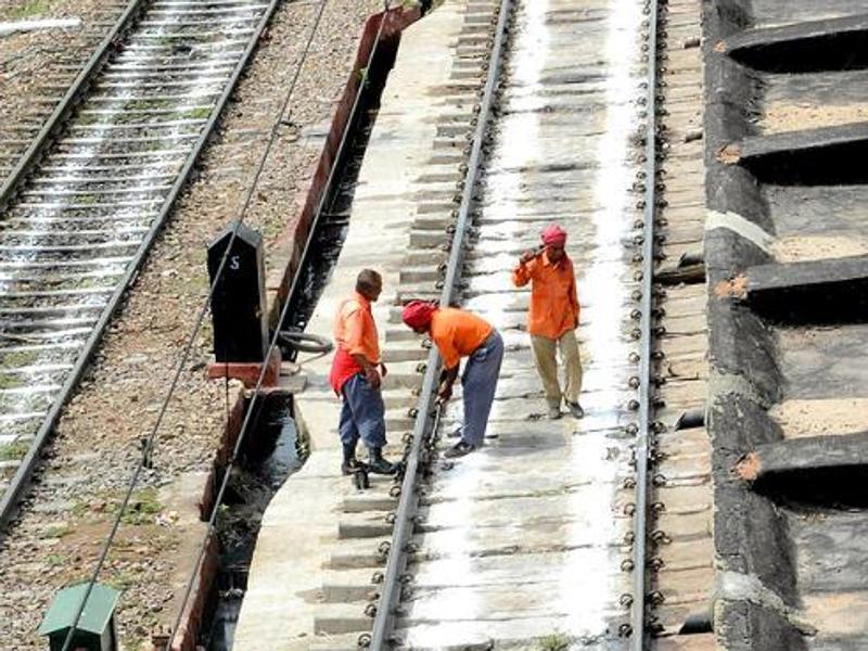 In a first, private companies to lay tracks for Indian Railways