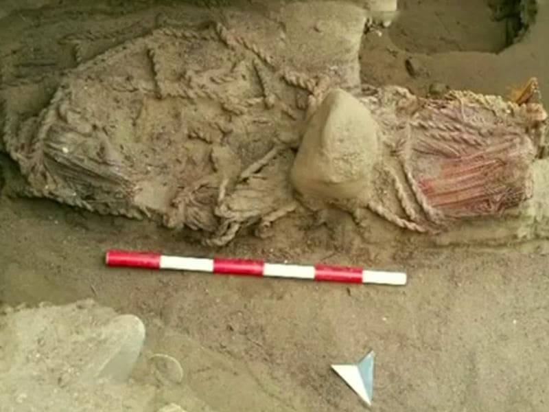 Watch | 4,500 years old mummy found in Peru | Hindustan Times