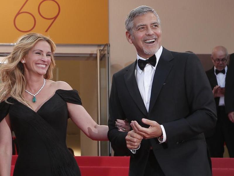 Julia Roberts is like family, says George Clooney | Hollywood ...