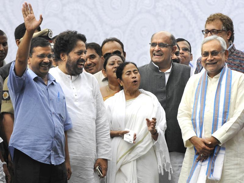 Lalu Bats For Anti-BJP Federal Front At Mamata’s Swearing-in Ceremony ...