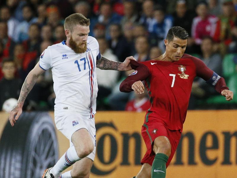 Rugged Gunnarsson Upstages Aristocrat Ronaldo In Portugal Iceland Clash Hindustan Times