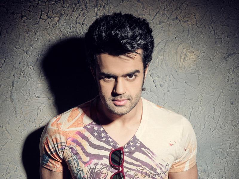 Manish Paul To Undergo Shoulder Surgery Hindustan Times After completing his graduation, manish.